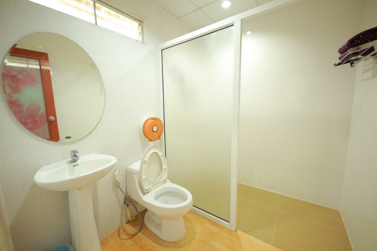 Baan Sabuy Jung מלון 2*
